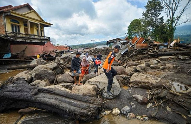 Lũ quét tại Indonesia do núi lửa Marapi gây ra